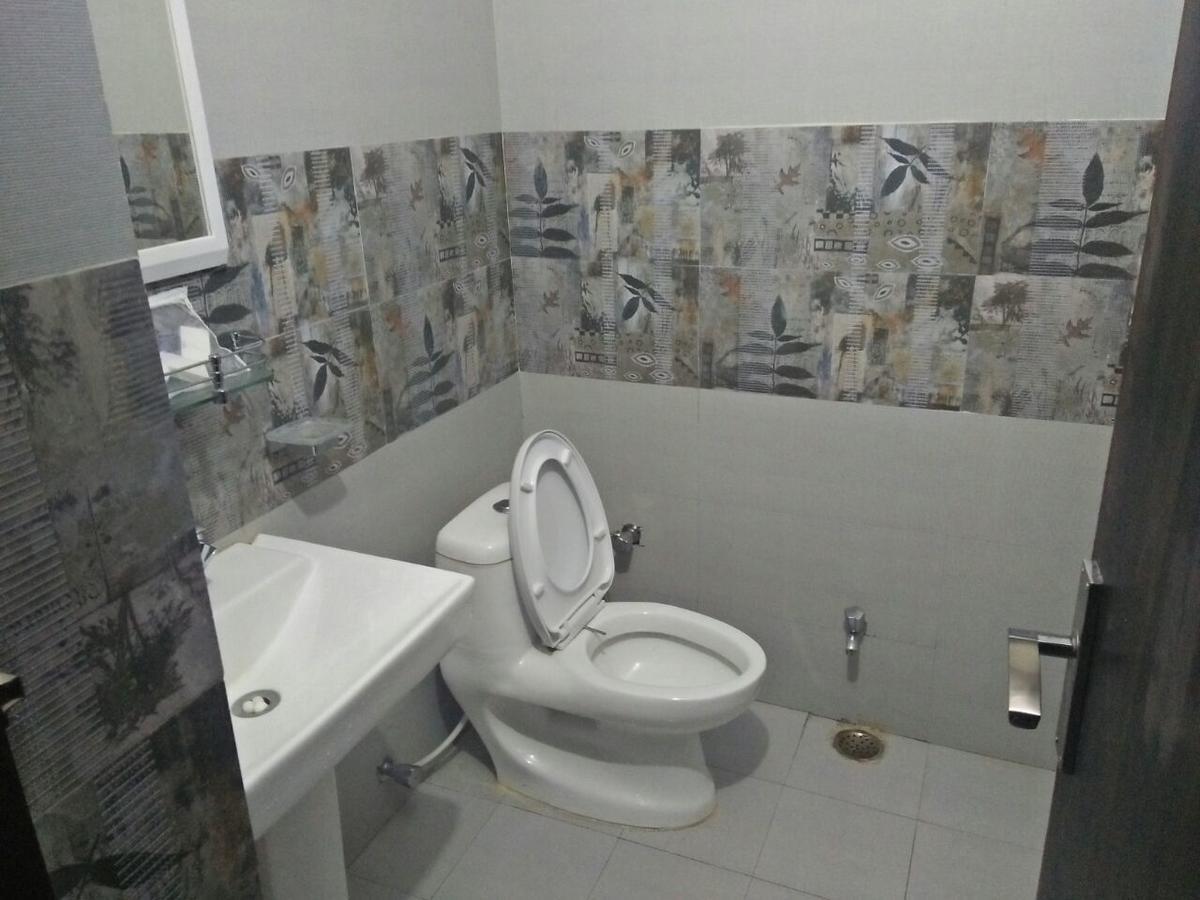 Hotel Oyo 11877 Royal Residency New Tehri Exterior foto