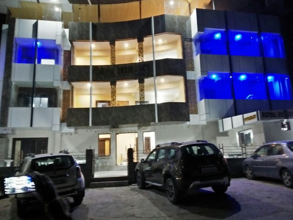 Hotel Oyo 11877 Royal Residency New Tehri Zimmer foto